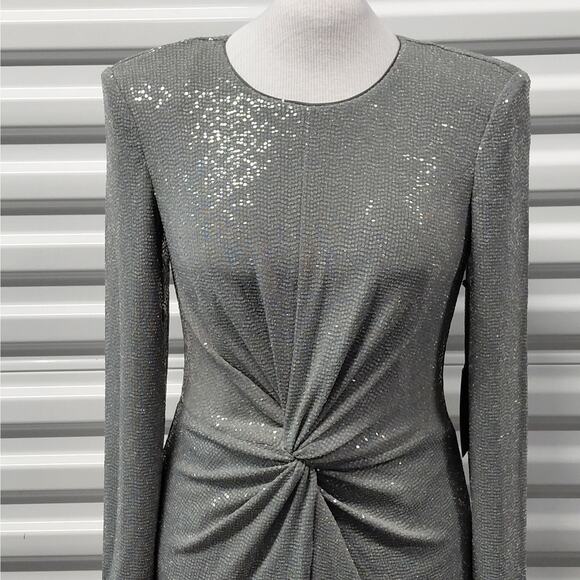 Vince Camuto Womens Cocktail Dress Size 2 Silver Metallic Sequin Long Sleeve - Picture 3 of 13